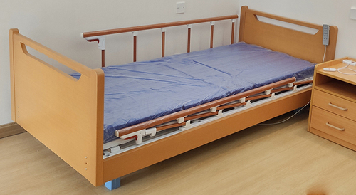 电功三功能护理床